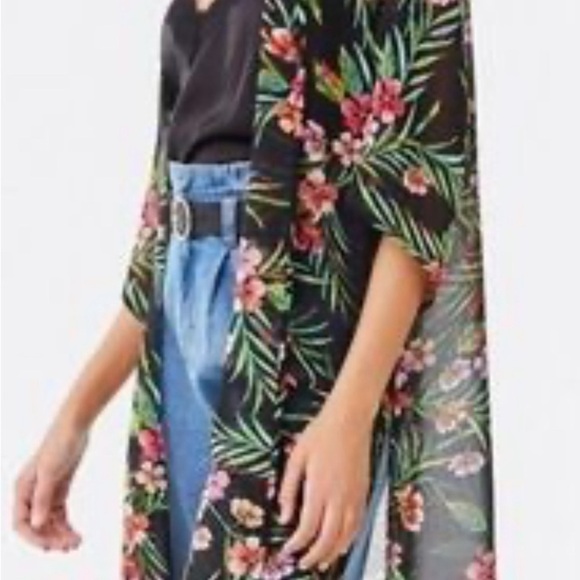 Ambience floral black sheer cover-up 39 inches in length!EUC 👙 - Picture 2 of 3